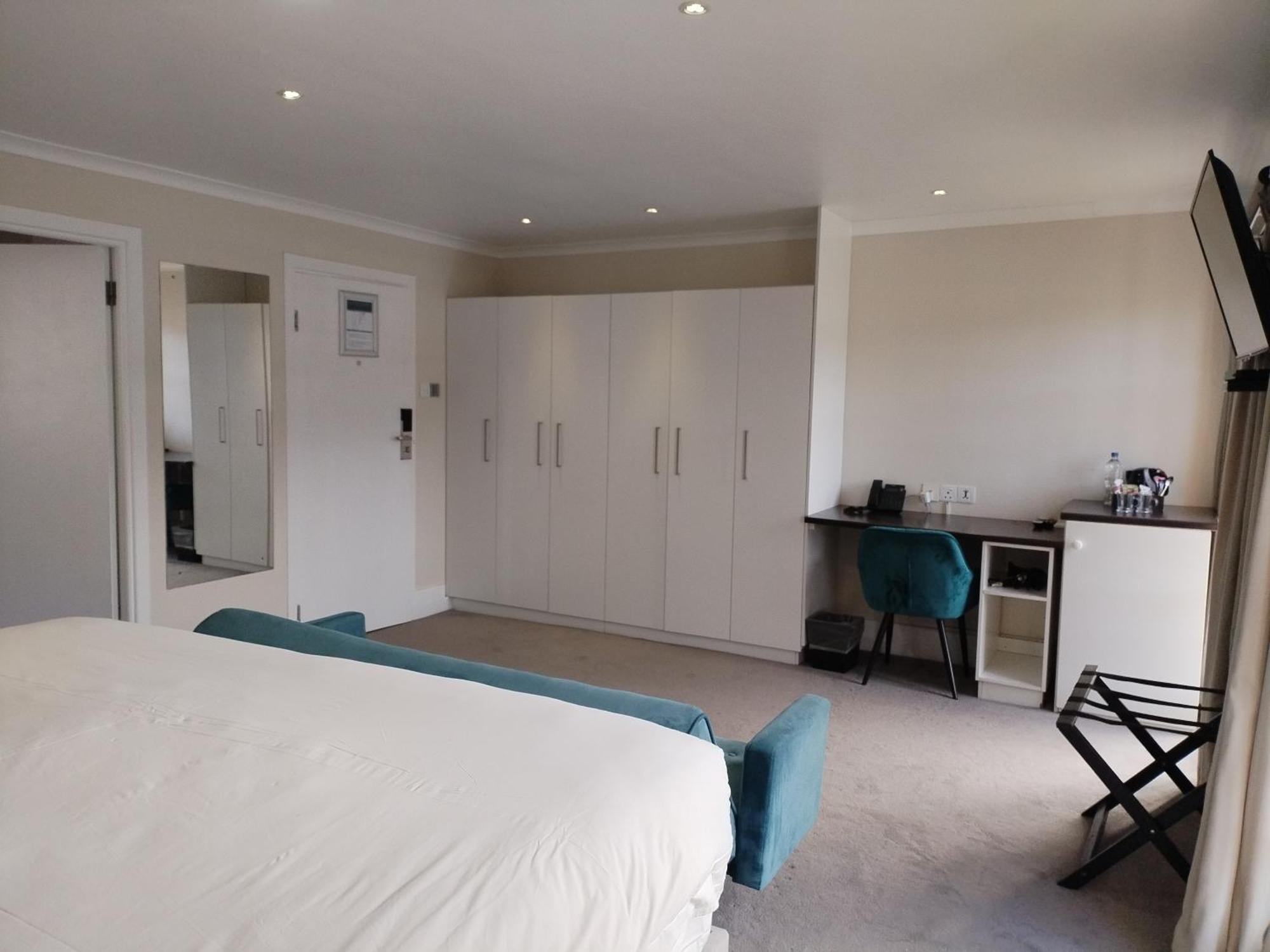 Mypond Stenden Hotel Port Alfred Ruang foto